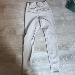 ALO Yoga Cream High-Waisted Leggings